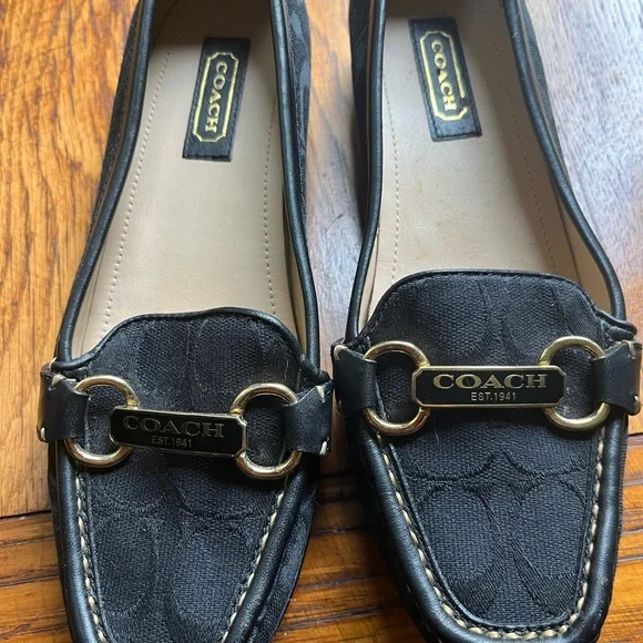 Coach Black Leather Flats with Moccasin Design - Picture 2 of 6